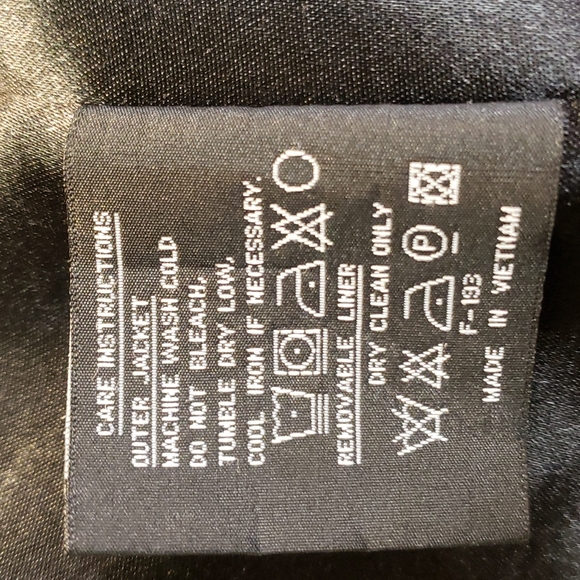 16P Fleet street black trench coat.  D34 - Picture 10 of 15